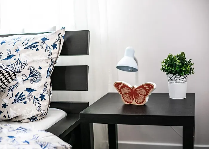 Nullo 3-Bedroom Apartment